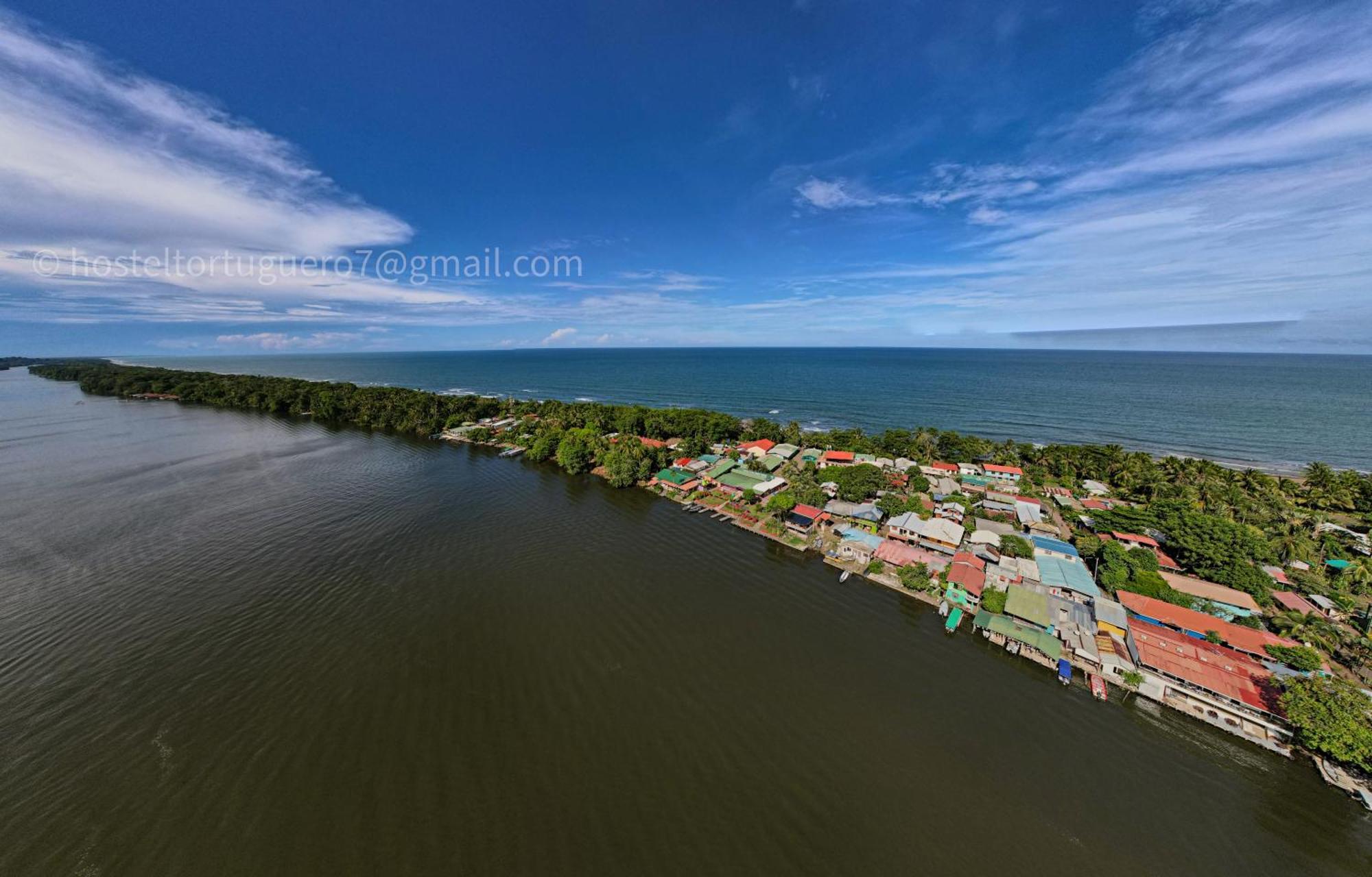Tortuguero7 Lake View Exterior photo
